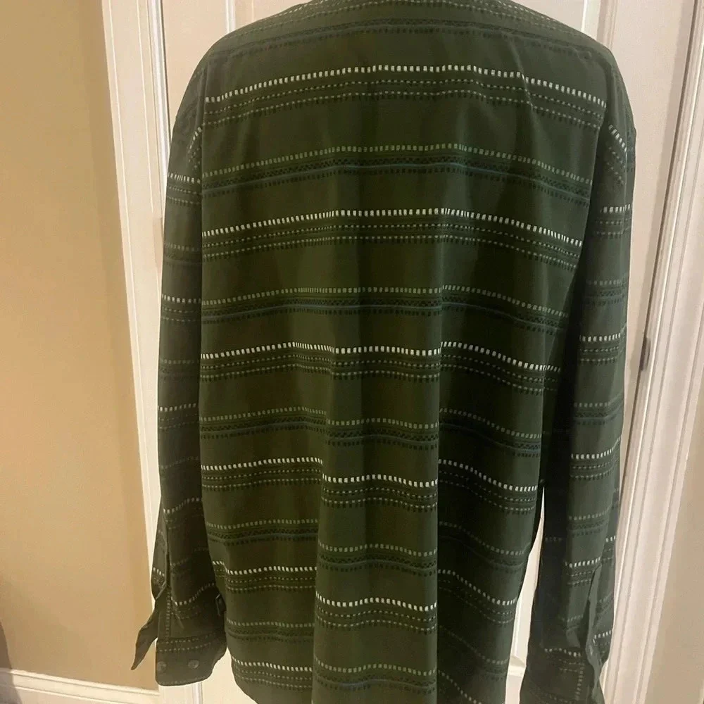 North Face Shirt- Men’s long sleeve button down XL